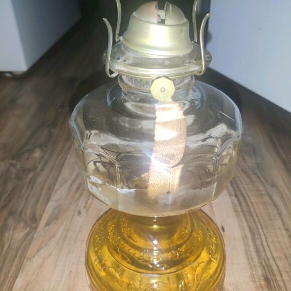 VINTAGE P & A RISDON MFG. CO. PRESSED GLASS OIL KE - Picture 1 of 7